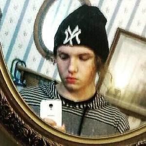 Meet your Posher, Alex